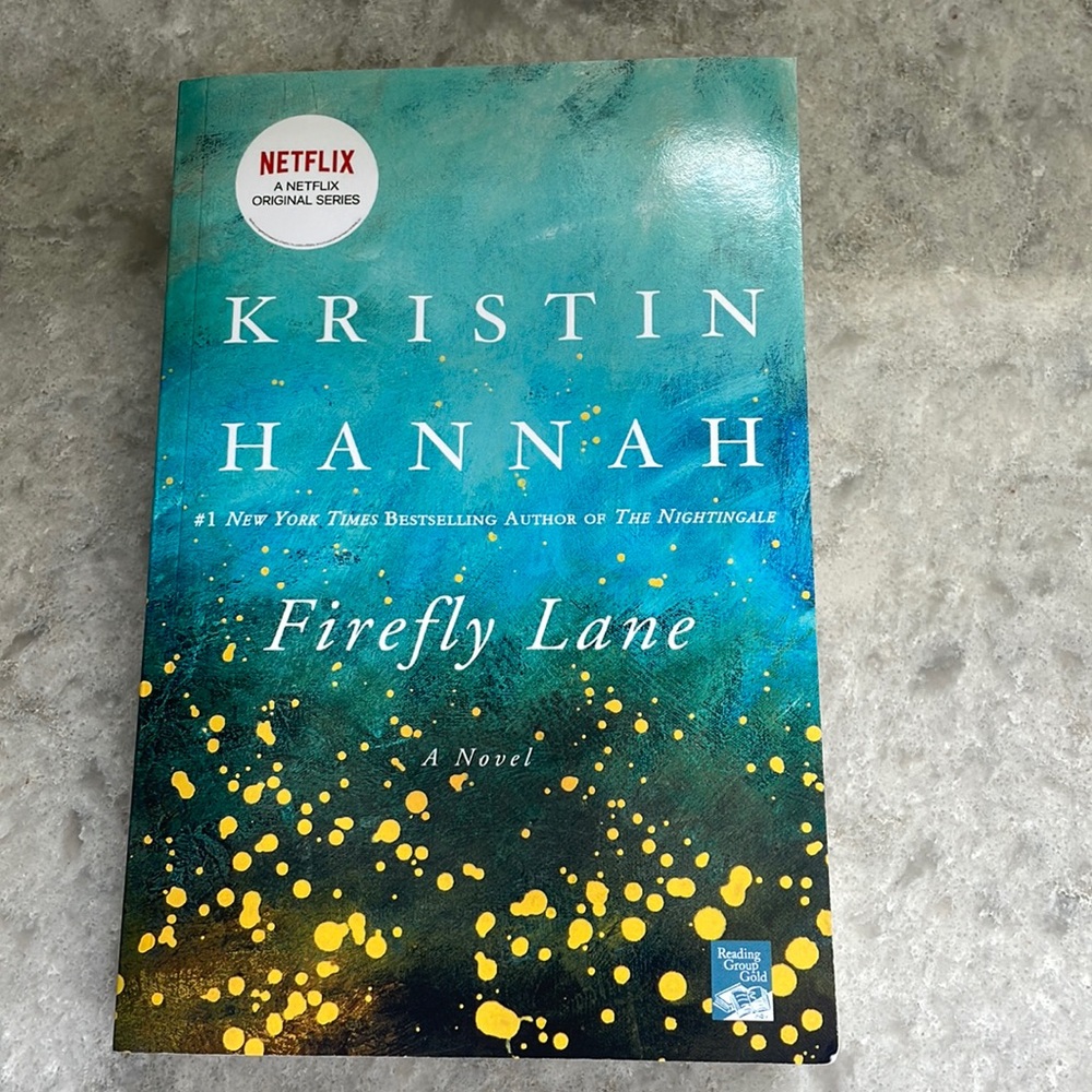 Firefly Lane paperback by Kristin Hannah
